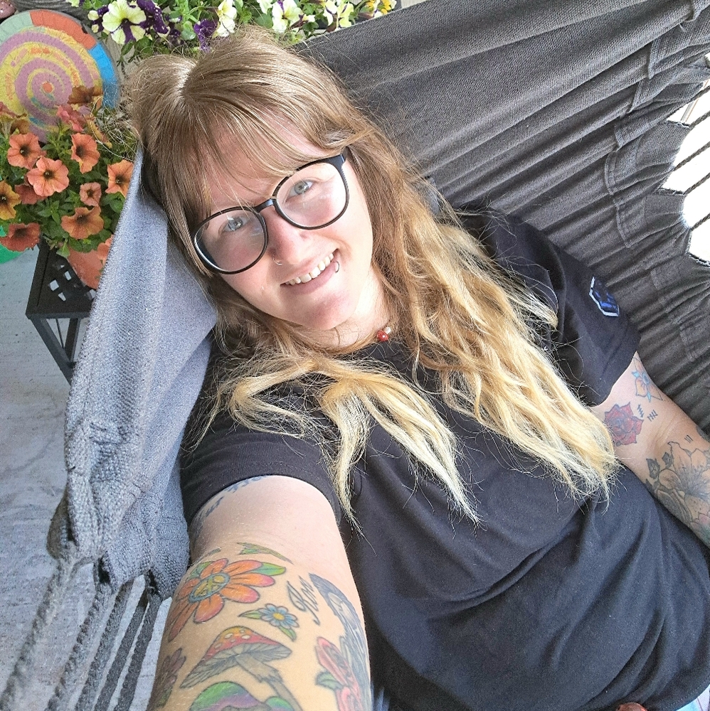 Meet your Posher, Sabrin